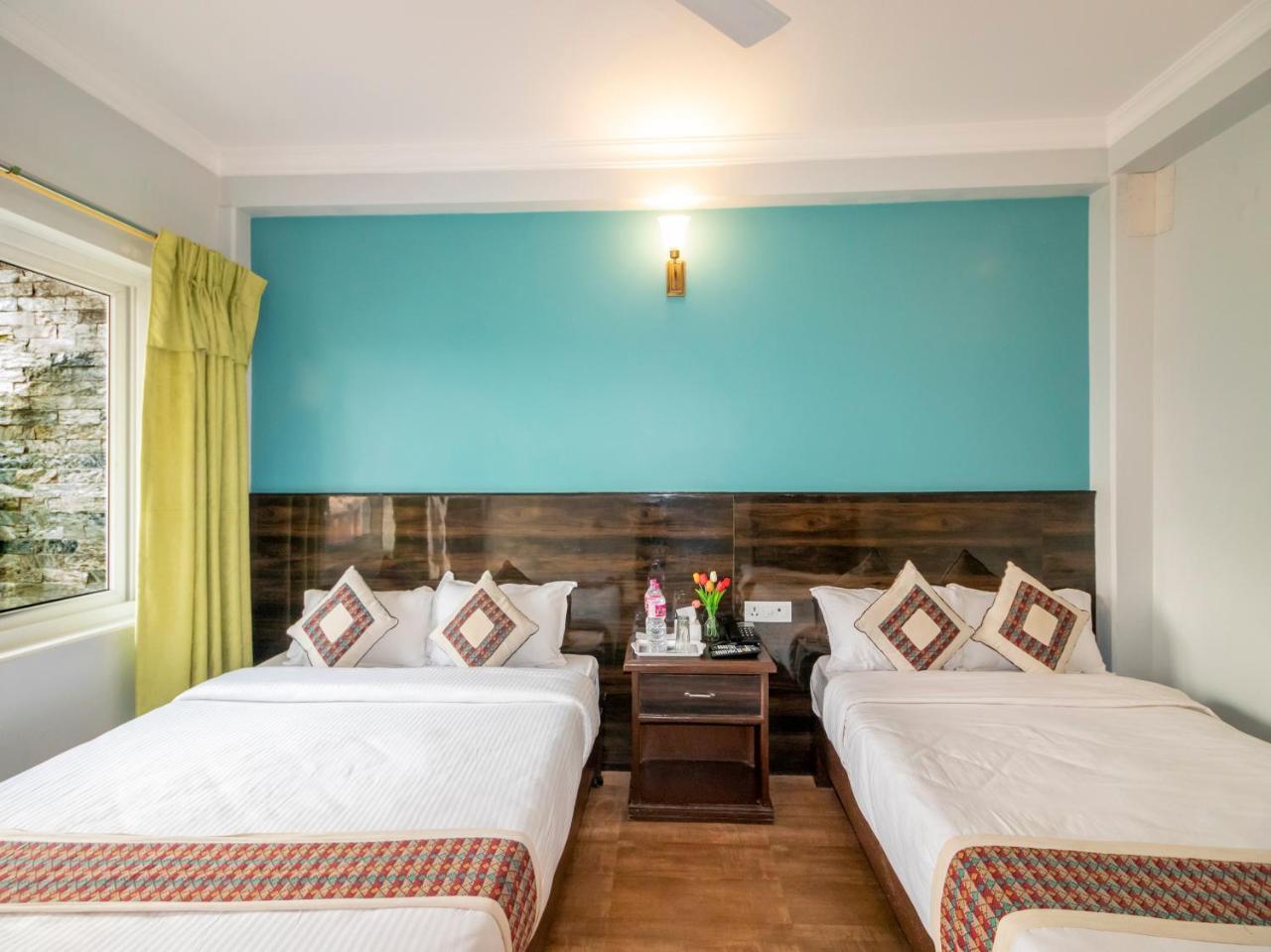 Oyo 254 White House In Hotell Pokhara Eksteriør bilde